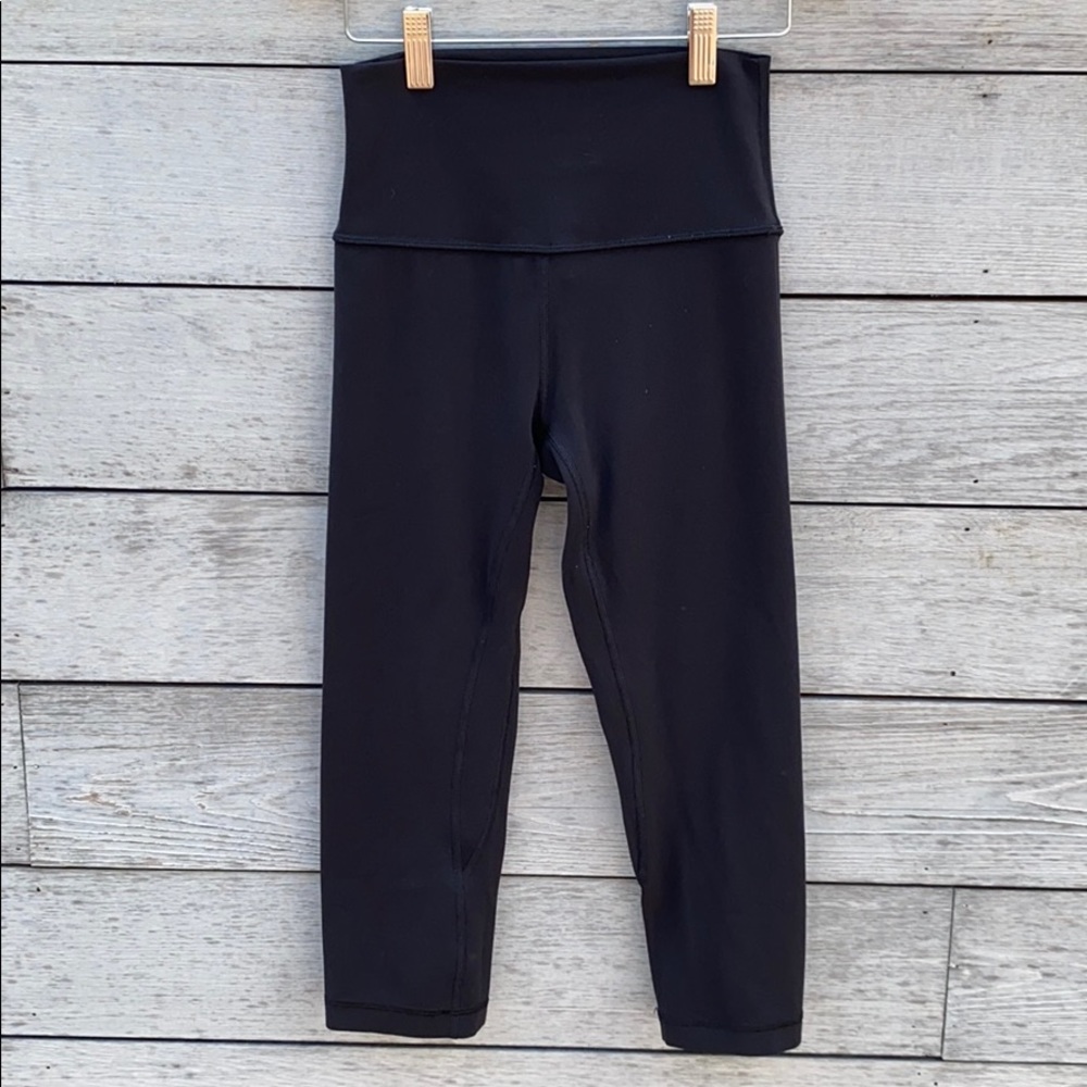 Black lululemon high rise cropped leggings size 2